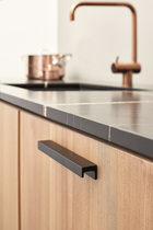 Furnipart - Station Handle - greb i aluminium børstet mat sort CC160mm L190mm